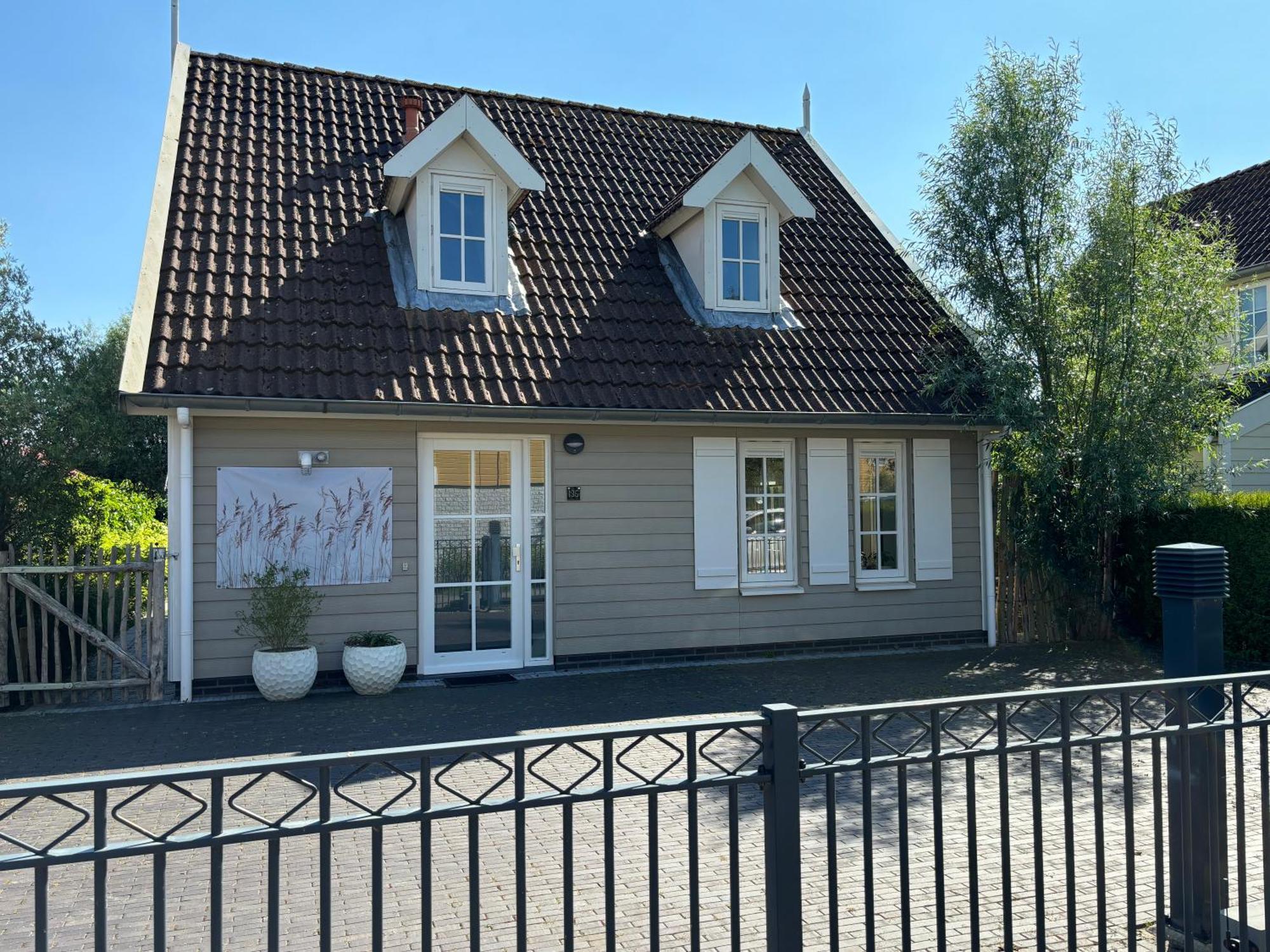 Comfortabel En Gezellig Vakantiehuis Bij Het Strand เวเมลดิงเงอ ภายนอก รูปภาพ
