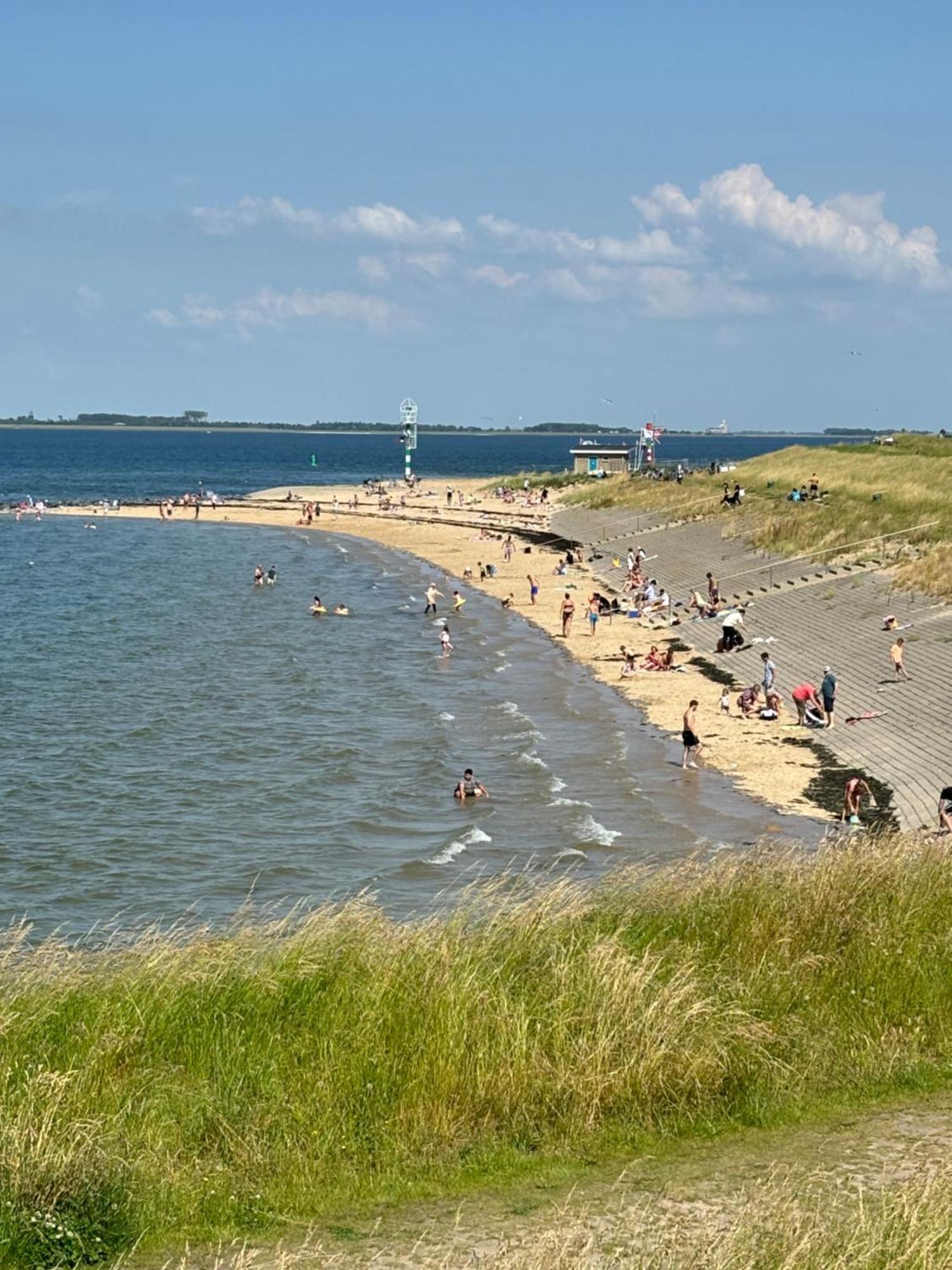 Comfortabel En Gezellig Vakantiehuis Bij Het Strand เวเมลดิงเงอ ภายนอก รูปภาพ